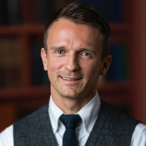 Dr. Milan Toma